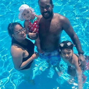 Meet your Posher, Carlos